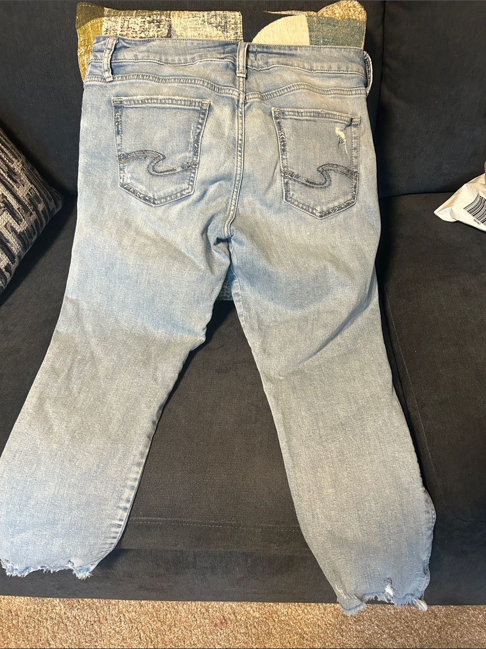 Silver jeans Suki skinny crop ladies jeans 31/25 frayed bottom